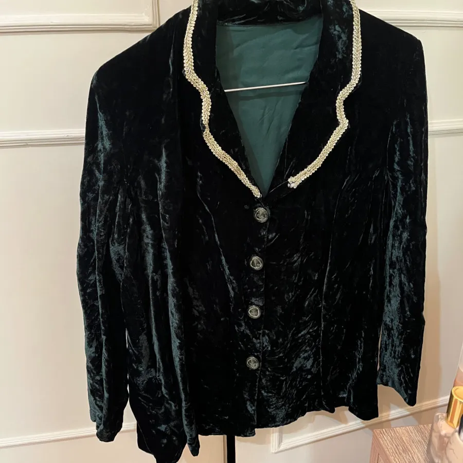 کت دامن مخمل سبز