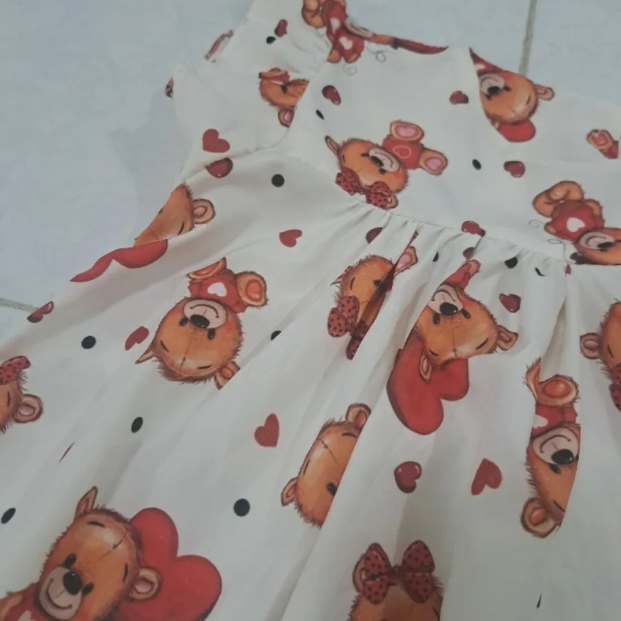 پیراهن بچگانه