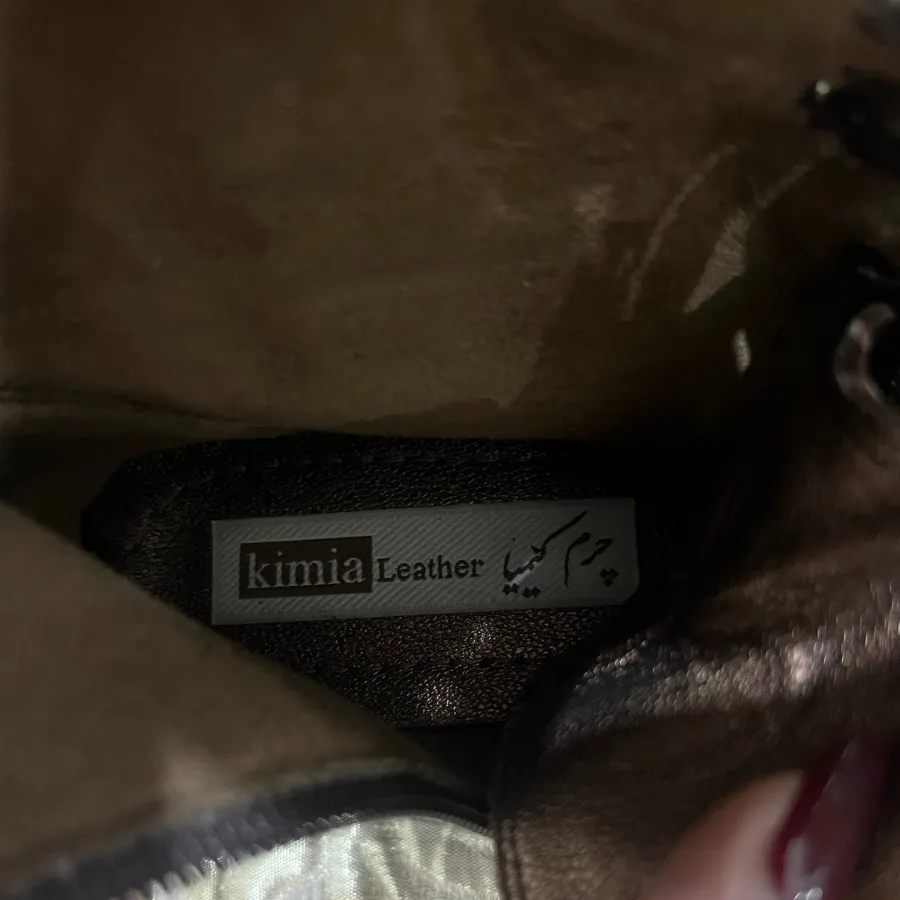 بوت چرم ضد آب