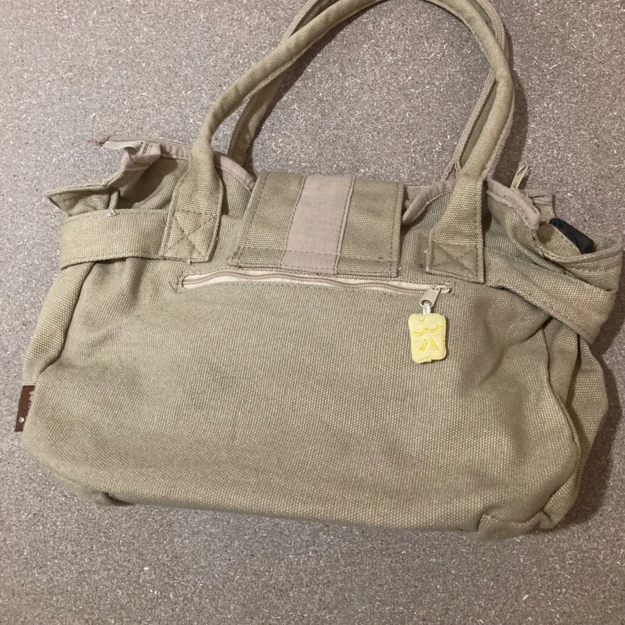 کیف برزنتی دخترونه