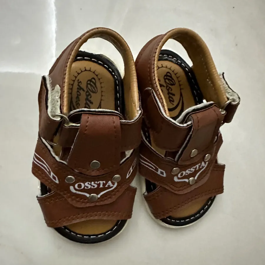 صندل قهوه ای