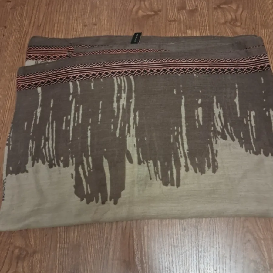 شال و روسری نخی