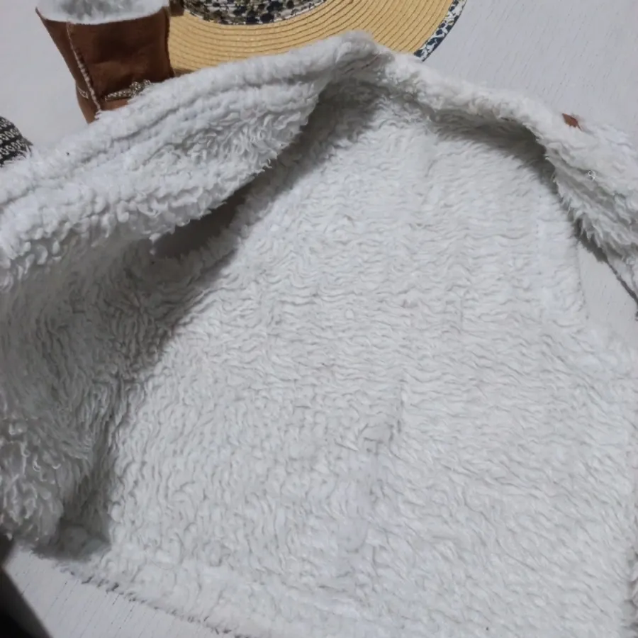 جلیقه و پاپوش