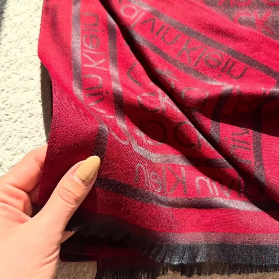 شال نخ ژاکارد