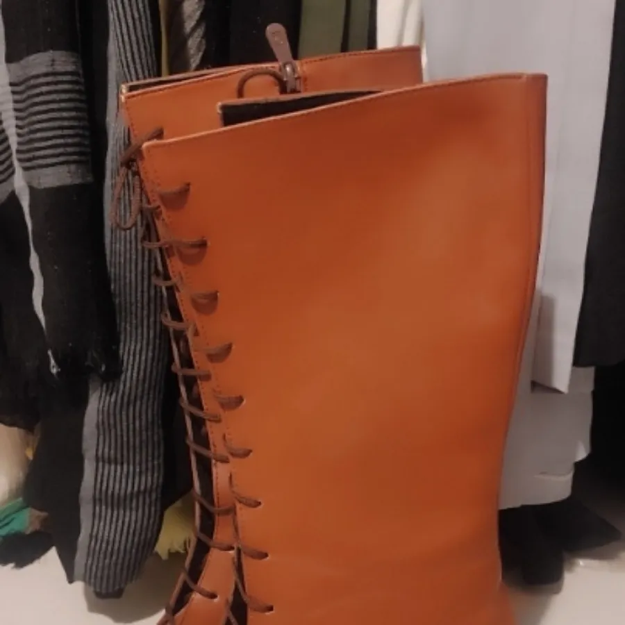 بوت پاشنه دار