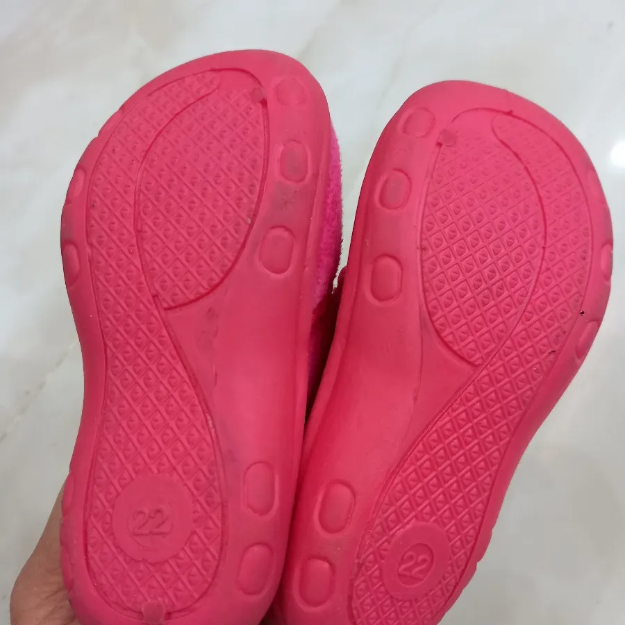 کفش بچه گانه