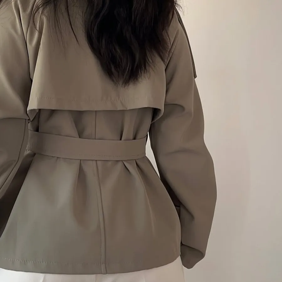 ترنچ کت ترندی برشکا