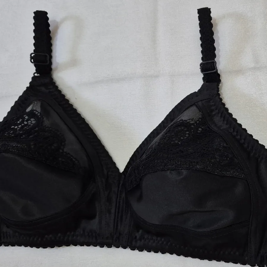 سوتین 7 تیکه لعیا