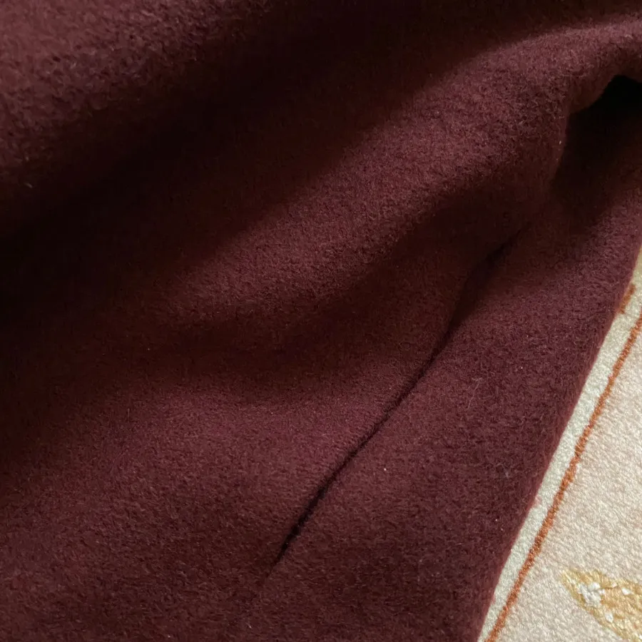 پالتو زرشکی