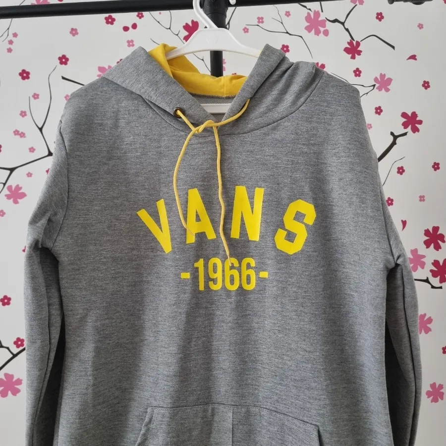 هودی دخترونه