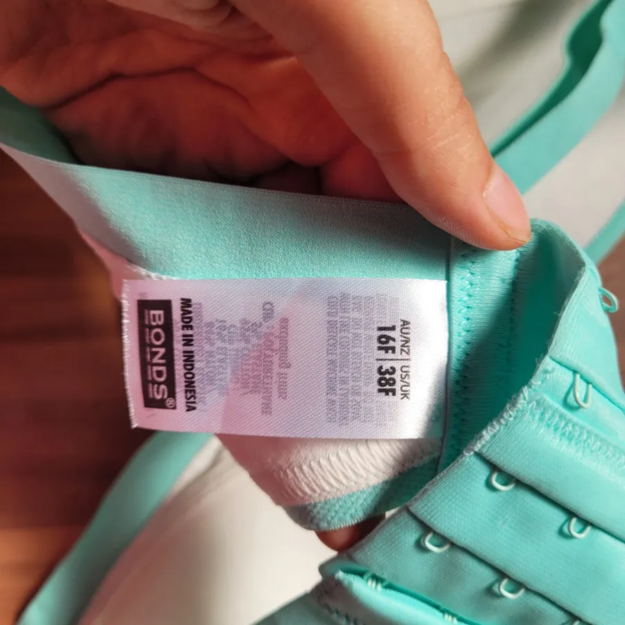 سوتین وارداتی