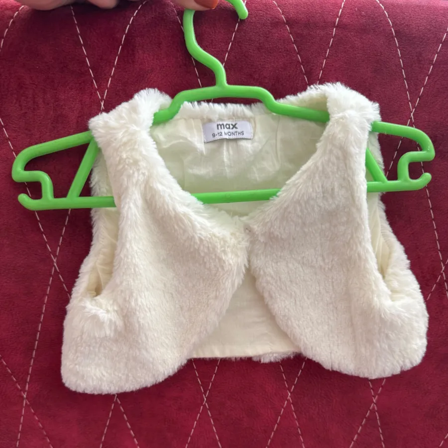 دو عدد جلیقه نوزادی