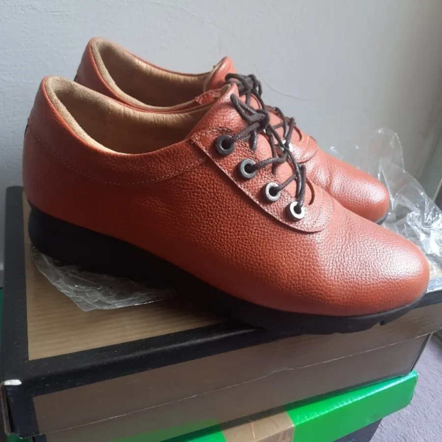 کفش چرم طبیعی