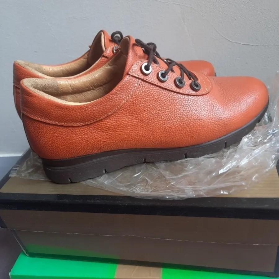 کفش چرم طبیعی