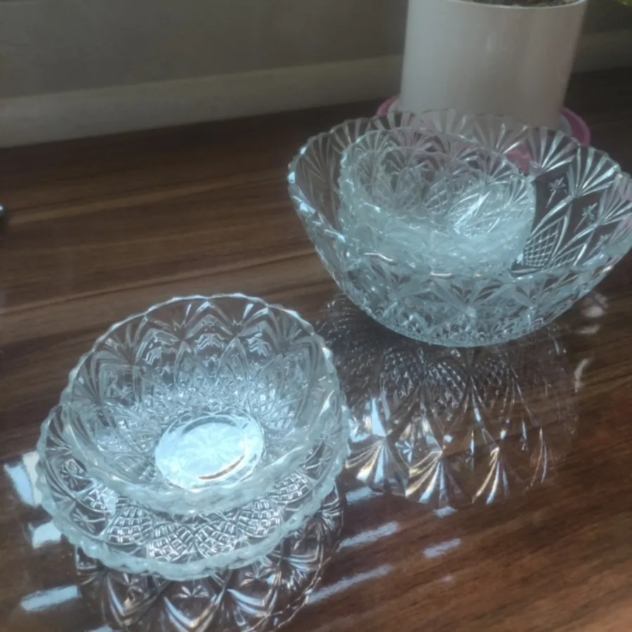 آجیل خوری و میوه خوری