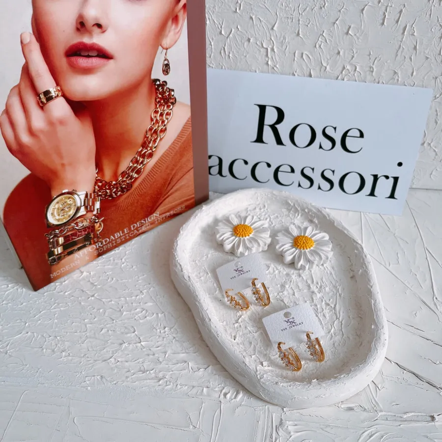 گوشواره رنگ ثابت