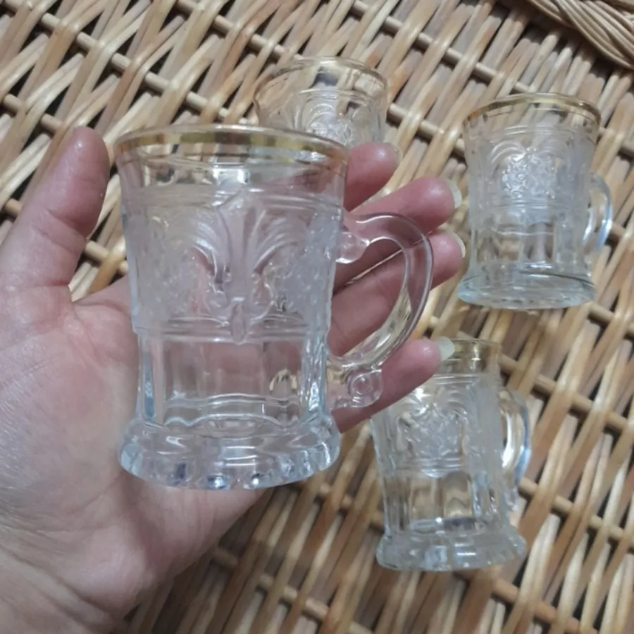 استکان قدیمی