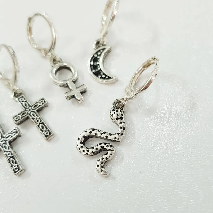 پک گوشواره قفلی سیاه قلم