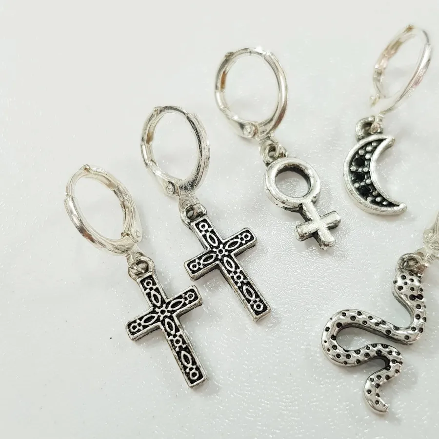 پک گوشواره قفلی سیاه قلم