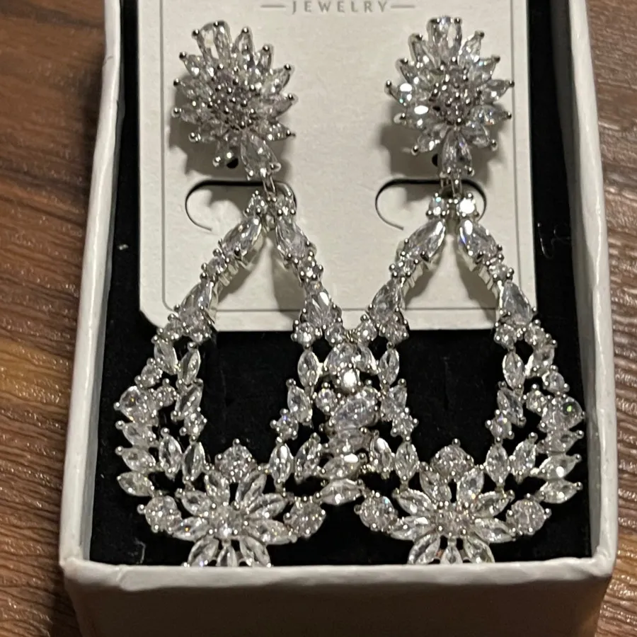 گوشواره طرح جواهر