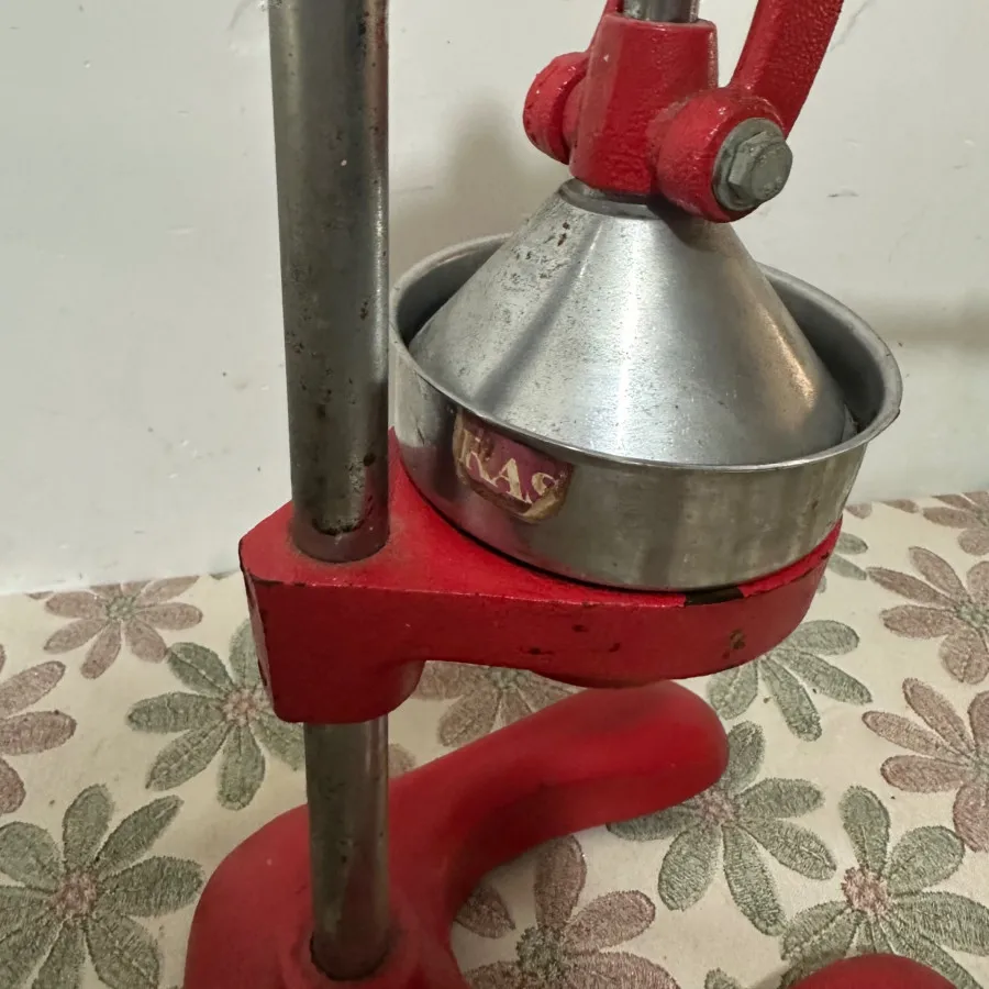 آب انار گیری