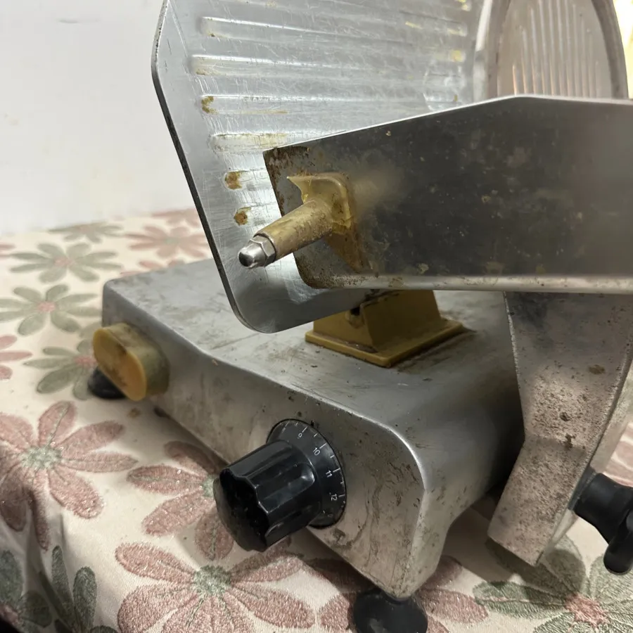 اسلایسر کالباس