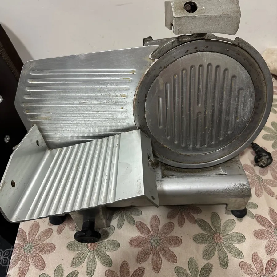 اسلایسر کالباس