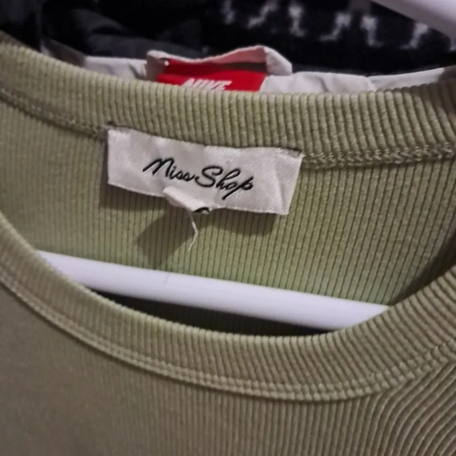 پیراهن کشی سبز