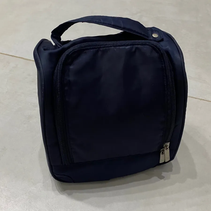 کیف لوازم سرمه ای