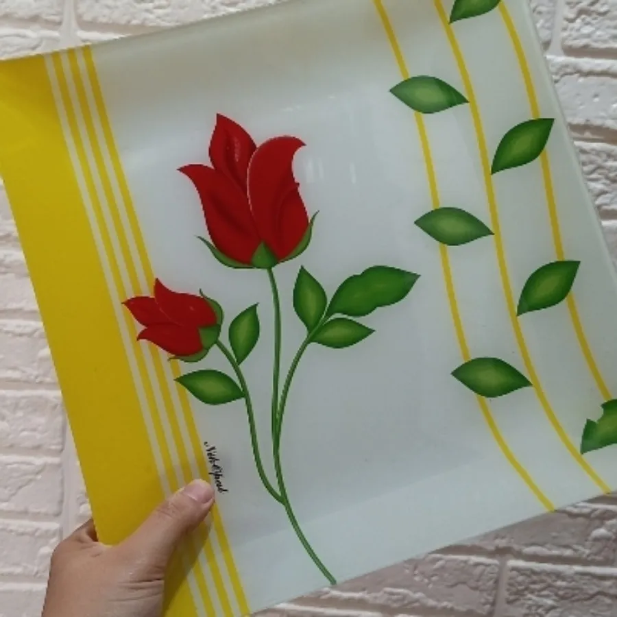 خیار خوری شیشه ای