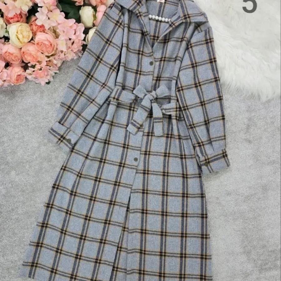 مانتو بلند پشمی چهارخونه