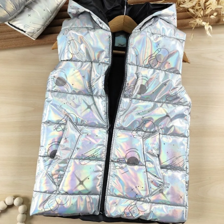 پافر هولوگرامی فضا نورد