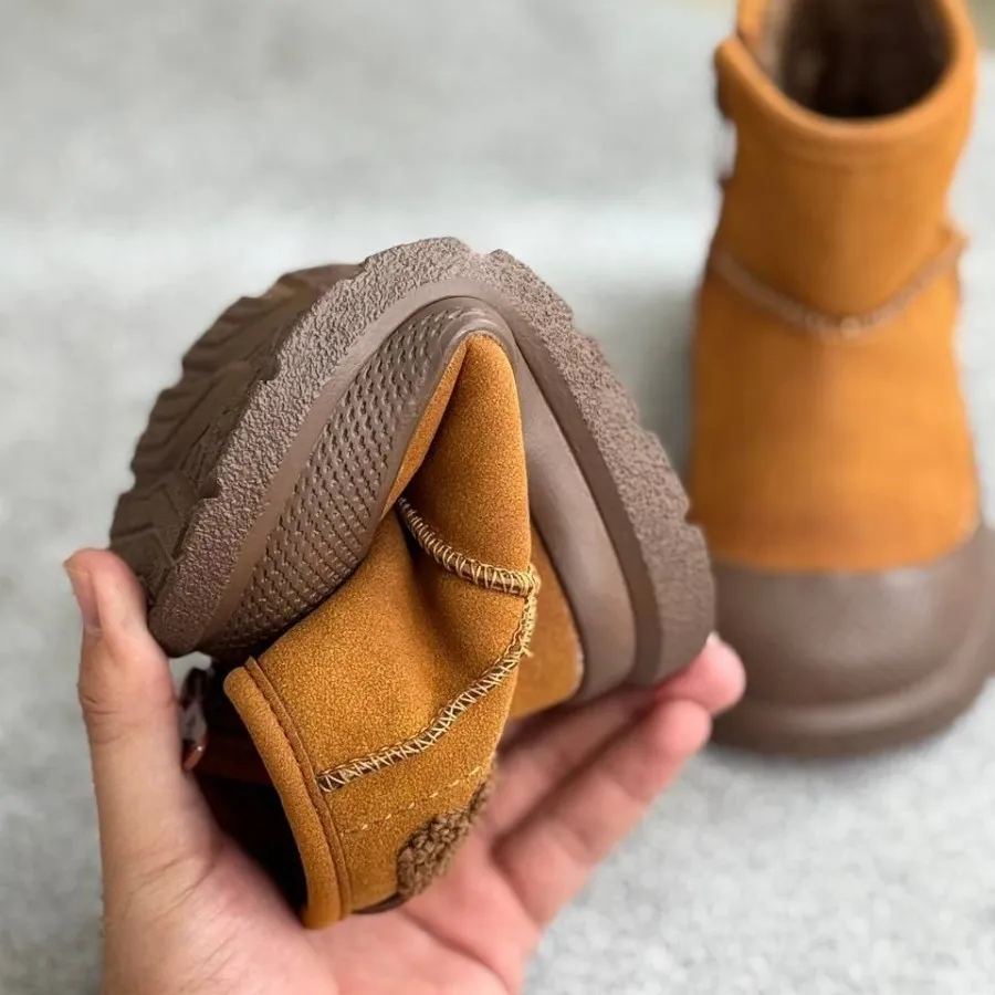 بوت اسپرت بچگانه