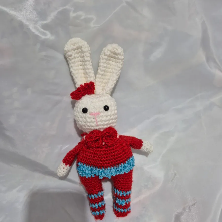 عروسک‌خرگوش‌پاپیونی