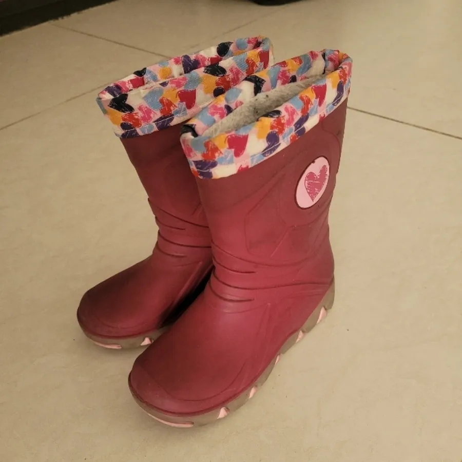 رین بوت بچگانه