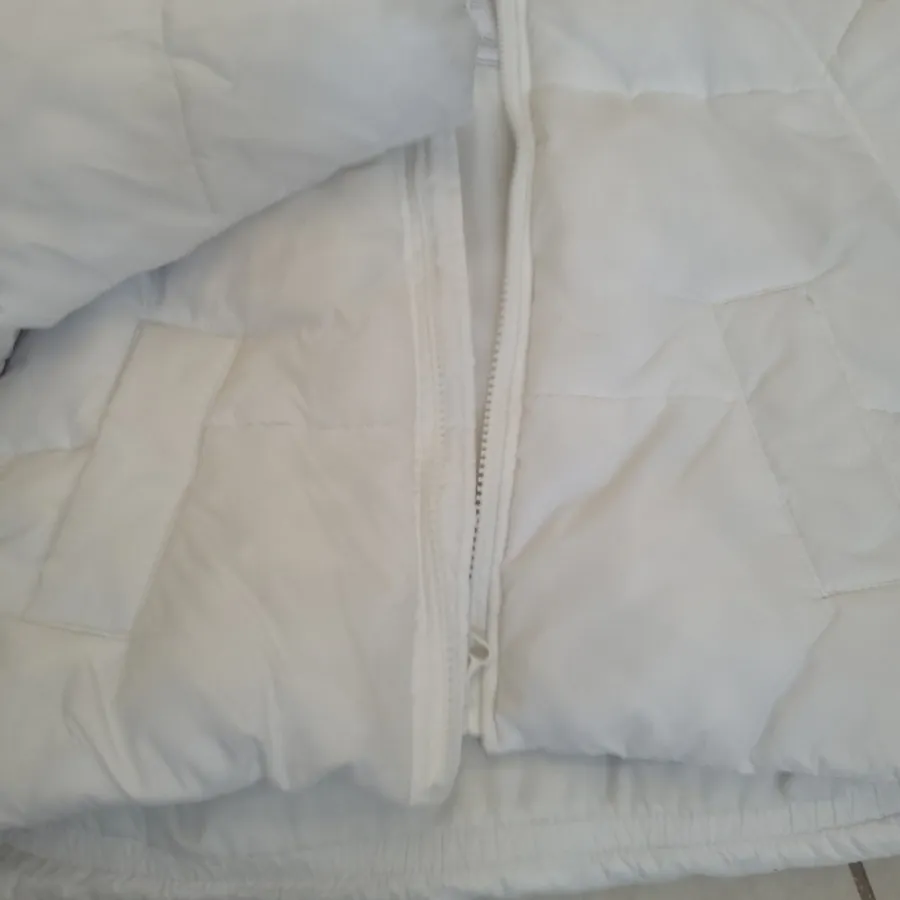 کاپشن شیک و گرم