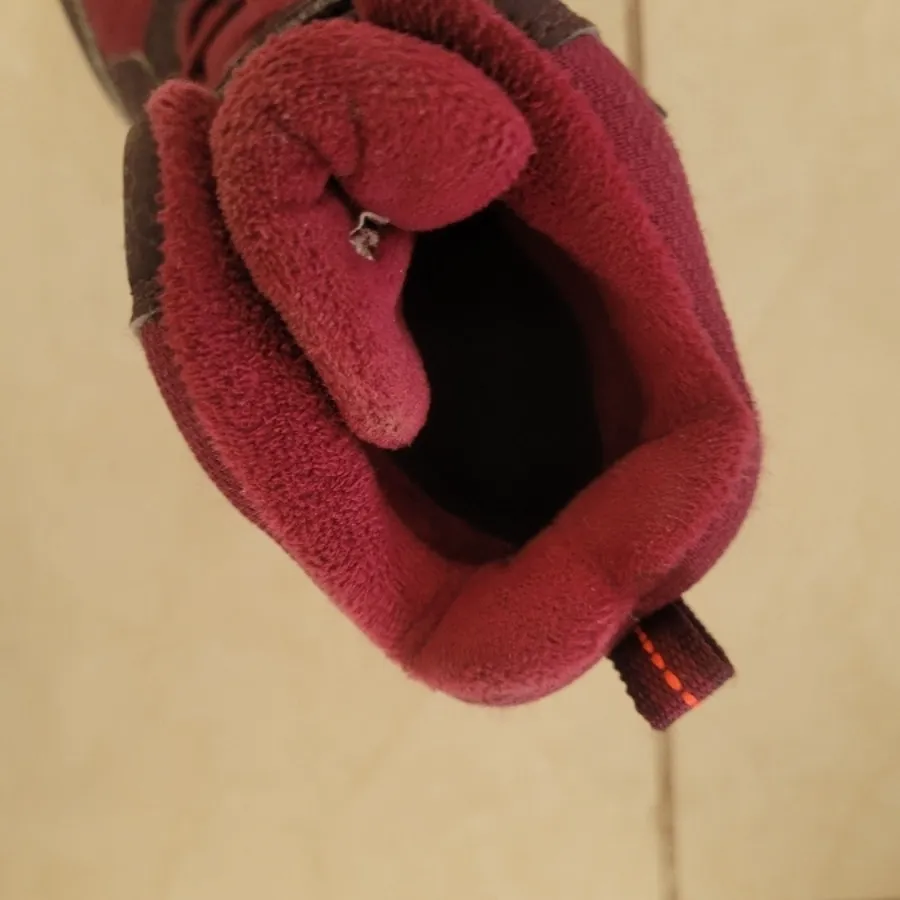 بوت خیلی گرم و محکم خارجی