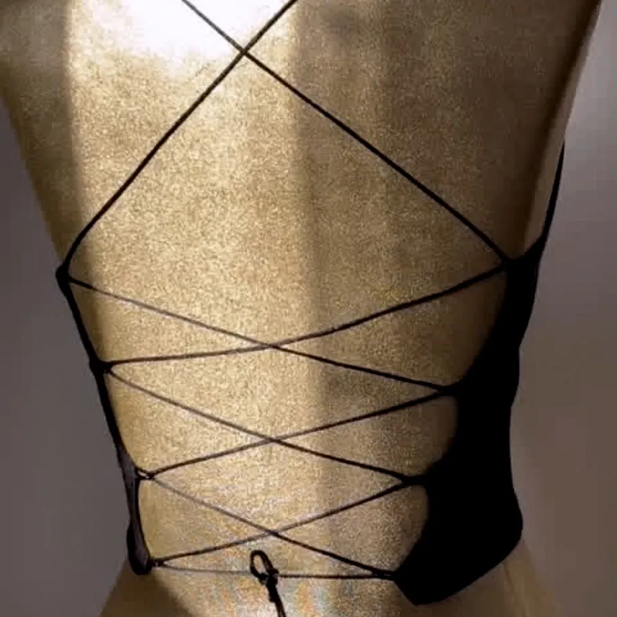 کراپ تاپ پشت بندی