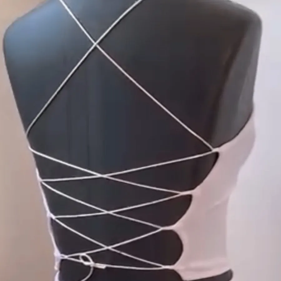 کراپ تاپ پشت بندی