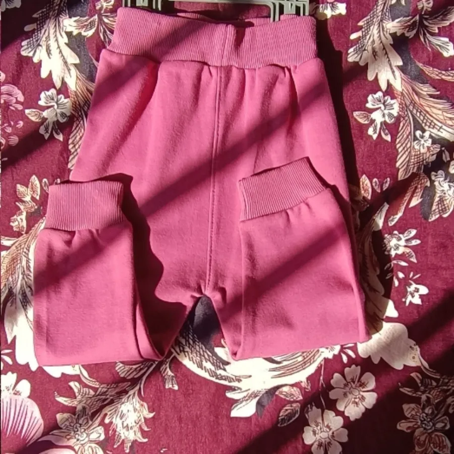 بلوز و شلوار بچگانه