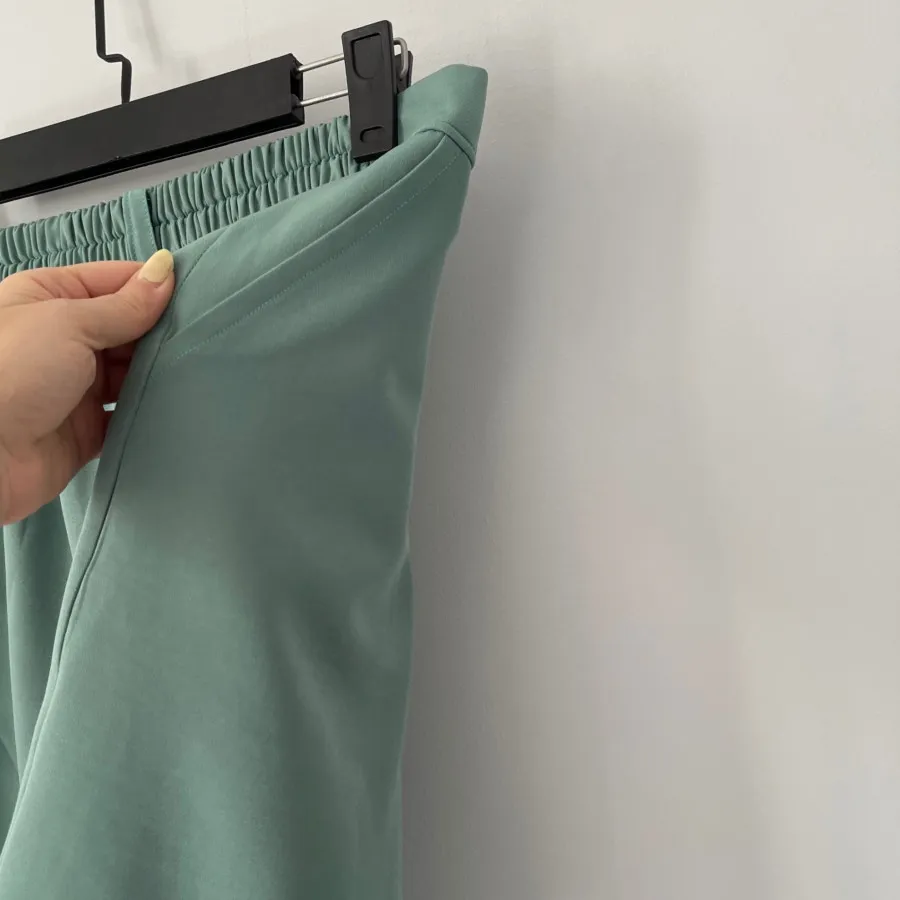 شلوارک زنانه