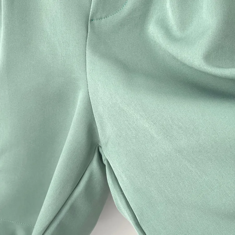 شلوارک زنانه