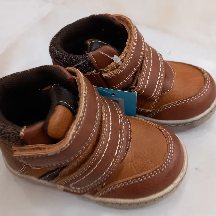 بوت بچه گانه