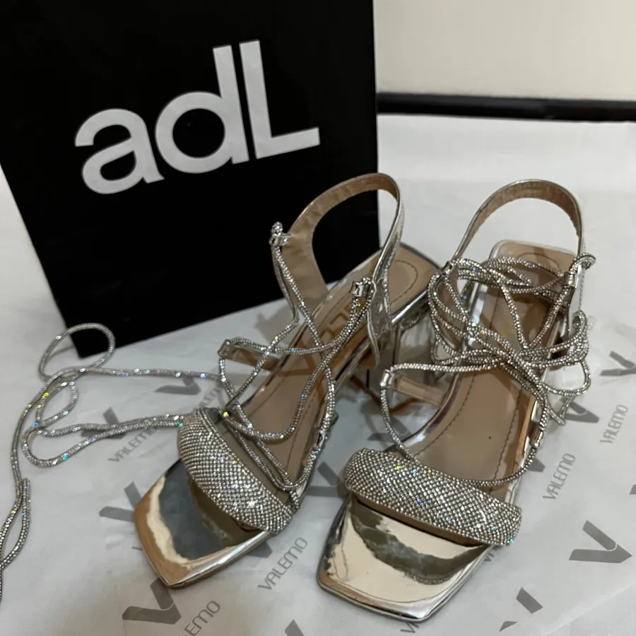 کفش مجلسی نقره ای