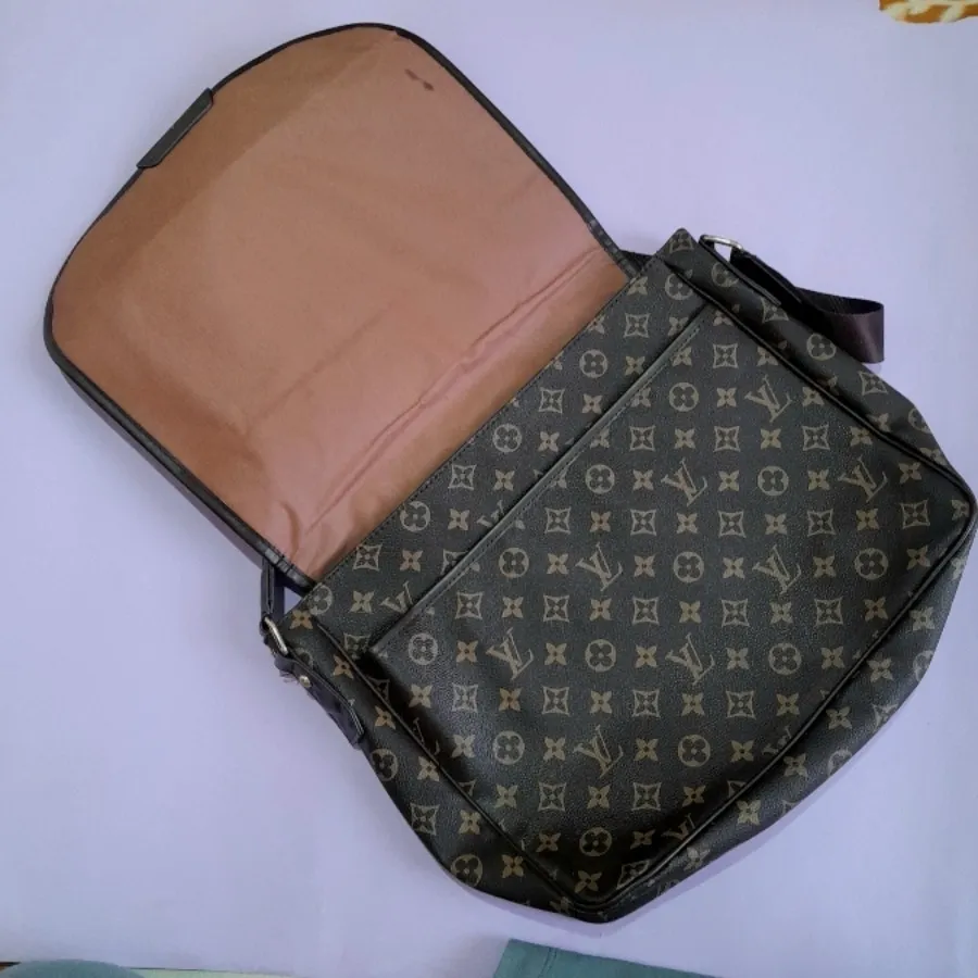 کیف لویی ویتون