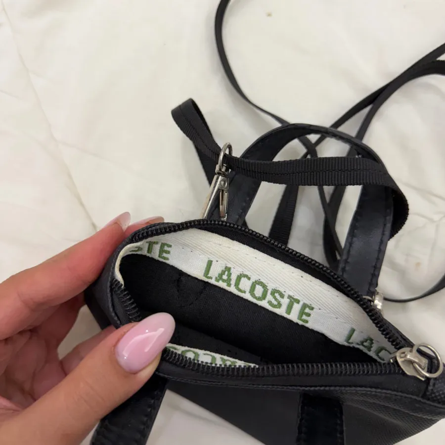 کیف کوچولوی لاگوست