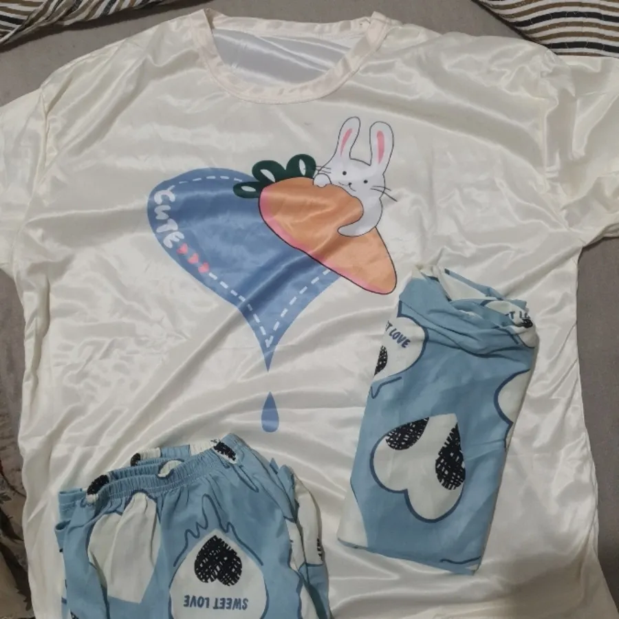 تیشرت وشلوار با شلوارک