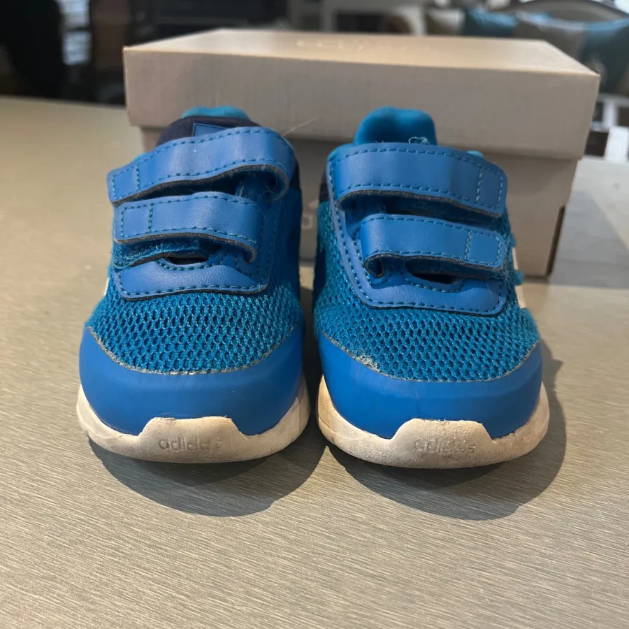 کتونی اورجینال آدیداس