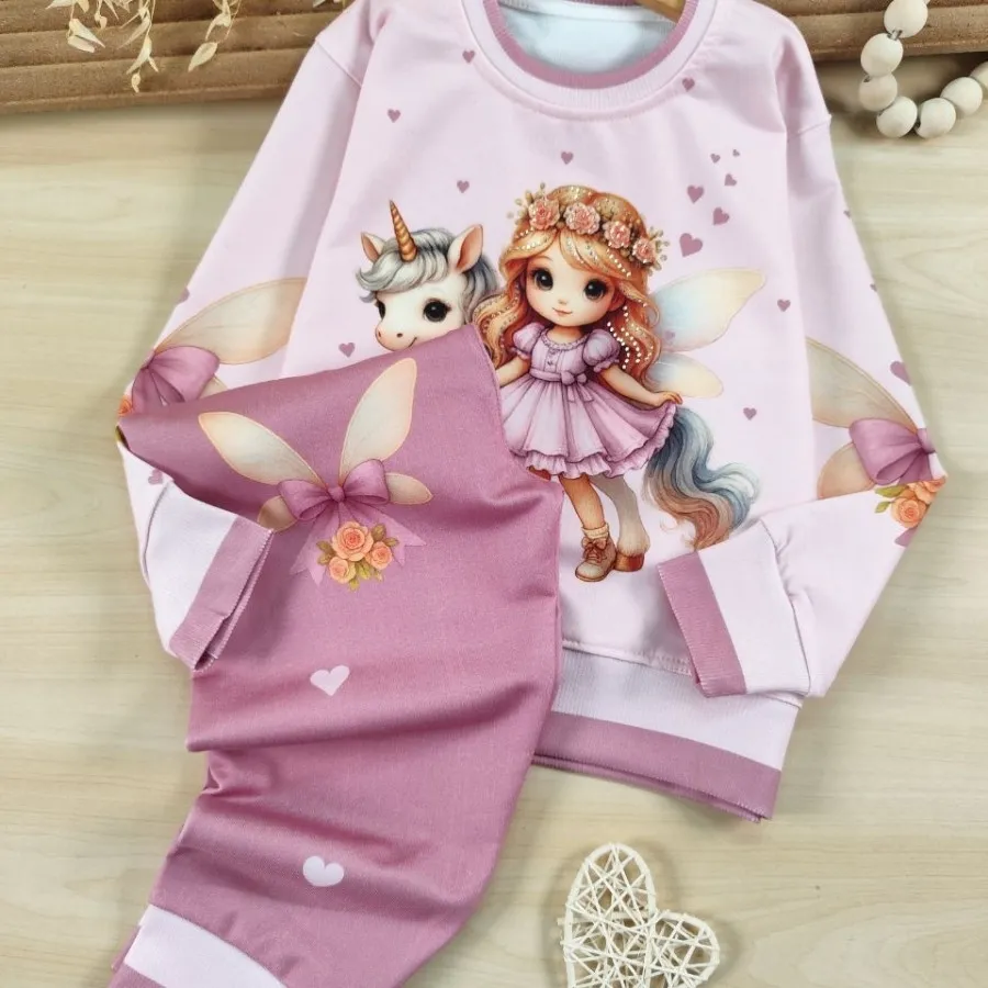 دختر مو نگینی و اسب تک شا