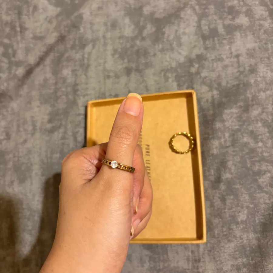 حلقه و‌پشت حلقه کارتیه